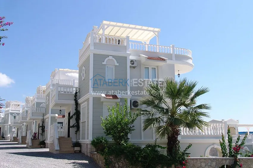 Prestigious three – storyed villa in Konakli 11