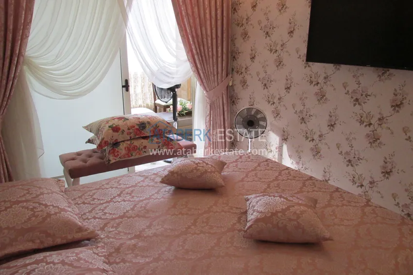 Purchase Apartment in the center of Mahmutlar with furniture, glazed balcony 14 