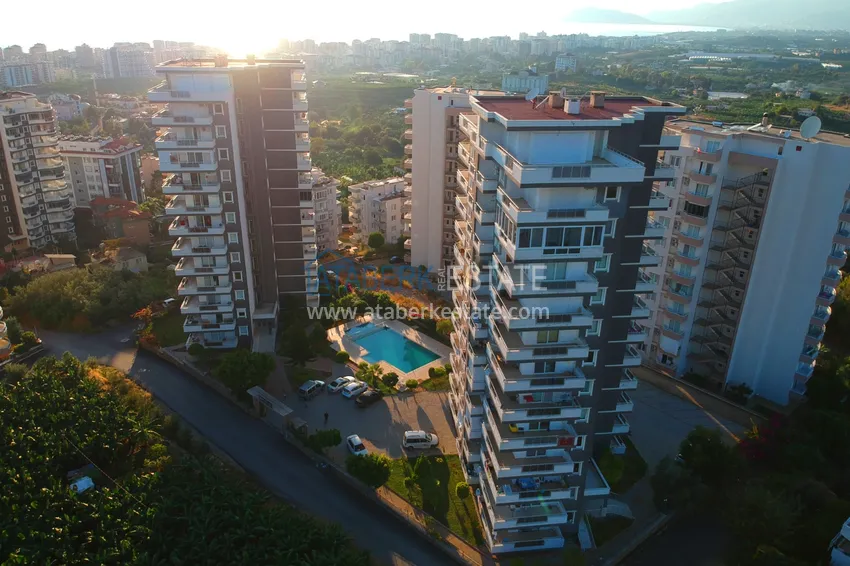 Furnished apartment in Mahmutlar with sea and mountain views 2 