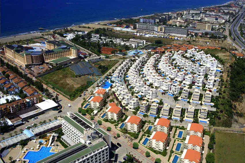 Prestigious three – storyed villa in Konakli 5