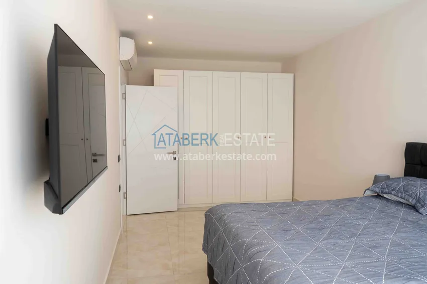 Purchase Two bedroom apartment for rent in the center of Alanya near Cleopatra beach A14 29 