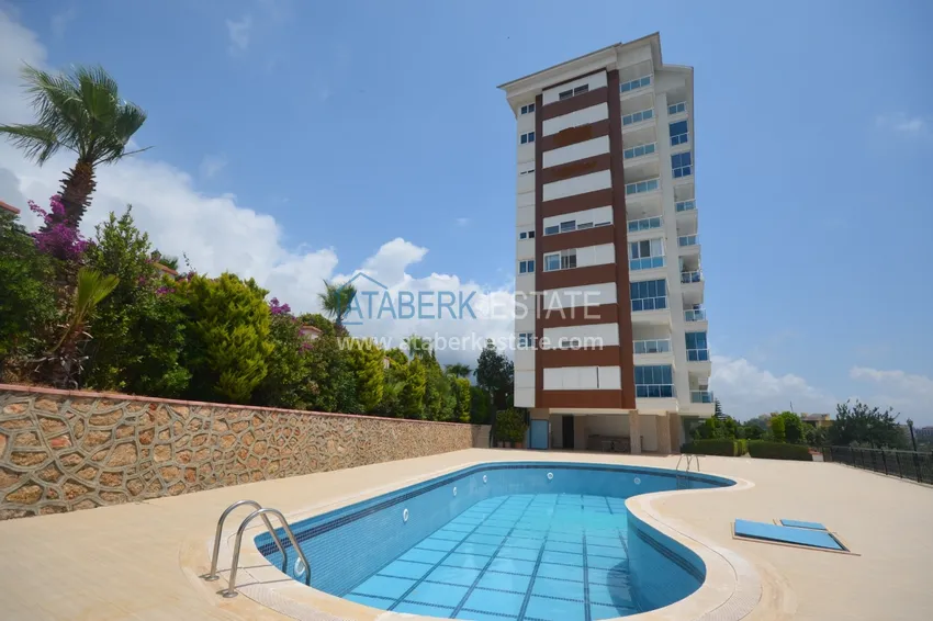 One-bedroom apartment in Tosmur area with sea view 3 
