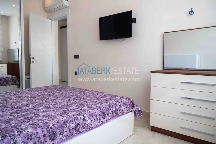 Purchase  Three-room apartment for rent in the center of Alanya, Cleopatra A-13 beach area 23 