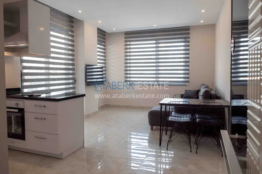 Purchase  Three-room apartment for rent in the center of Alanya, Cleopatra A-13 beach area 2 