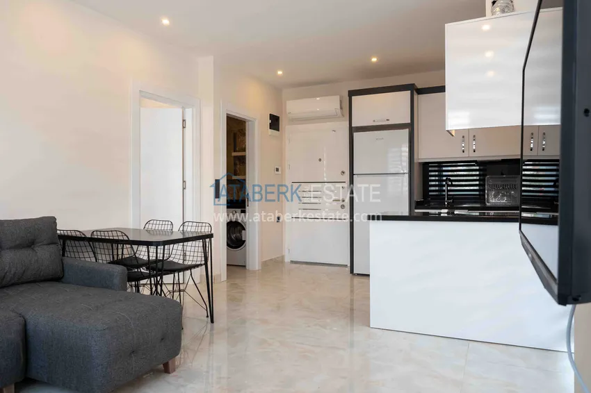 Purchase  Three-room apartment for rent in the center of Alanya, Cleopatra A-13 beach area 7 