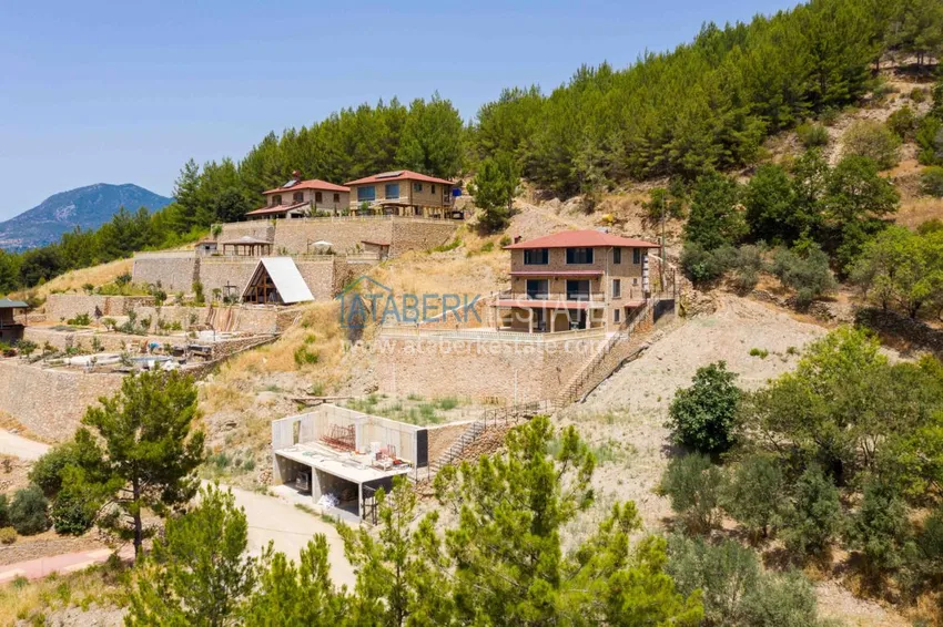 Cottage in the mountains furnished with stunning views 8 