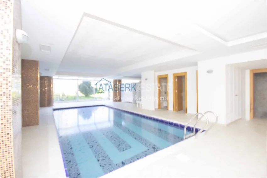 Rent a studio in Mahmutlar with furniture in a complex on the first coastline B42 7 