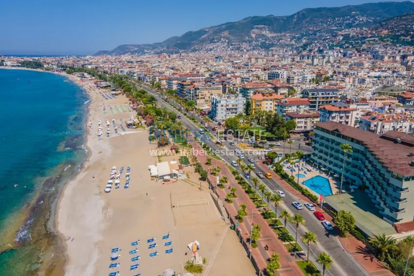 A new investment-attractive project of a residential complex in the center of Alanya 4 