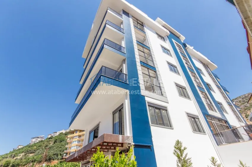 Apartment in the center of Alanya with a separate kitchen and fine finishing 1 