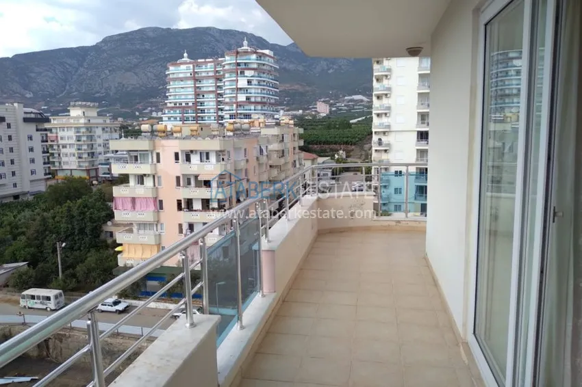 Apartment in Mahmutlar in an urban-type complex with a swimming pool 2 