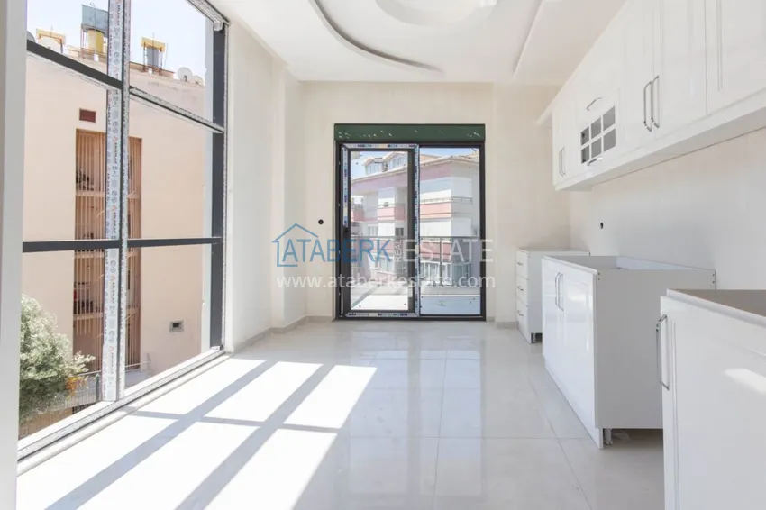 Purchase  Apartment in the center of Alanya with a separate kitchen and fine finishing 9 