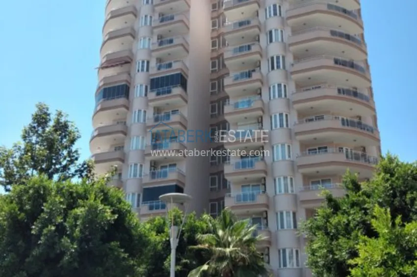 Furnished apartment in Mahmutlar in a well-maintained complex 2 