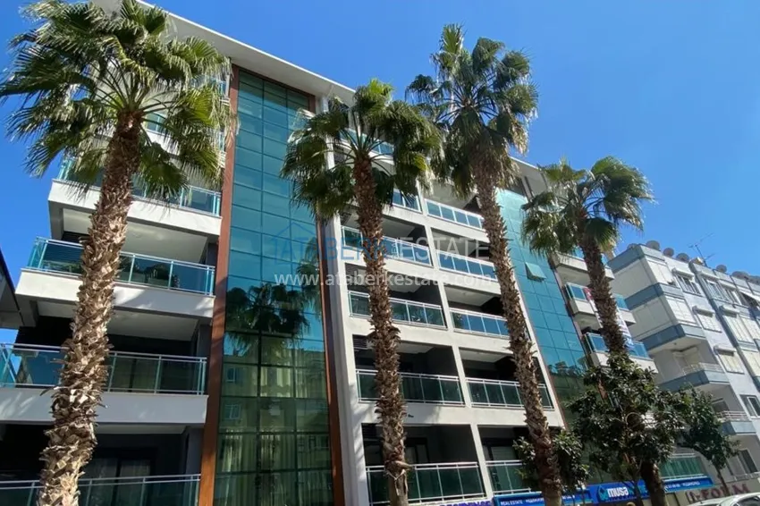 Rent in the best area of Alanya - two-bedroom apartment by the sea in the city center No. 18 2 