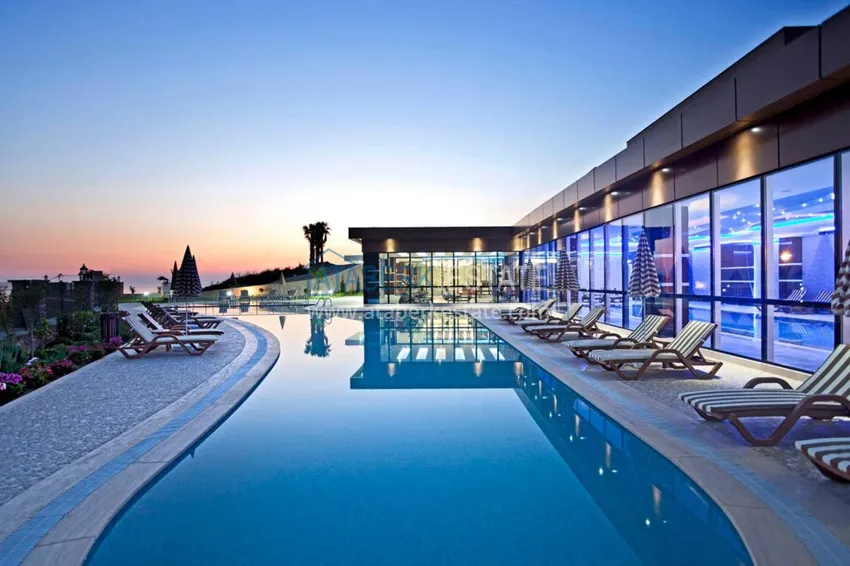 Apartment in Kargicak in a luxury complex overlooking the sea 1 