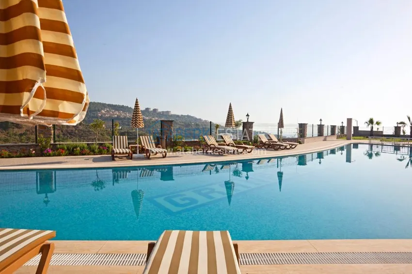 Apartment in Kargicak in a luxury complex overlooking the sea 2 