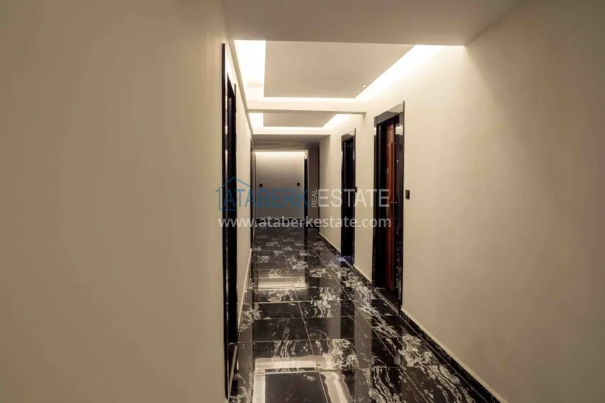 Purchase Rent in the best area of Alanya - two-bedroom apartment by the sea in the city center No. 18 1 