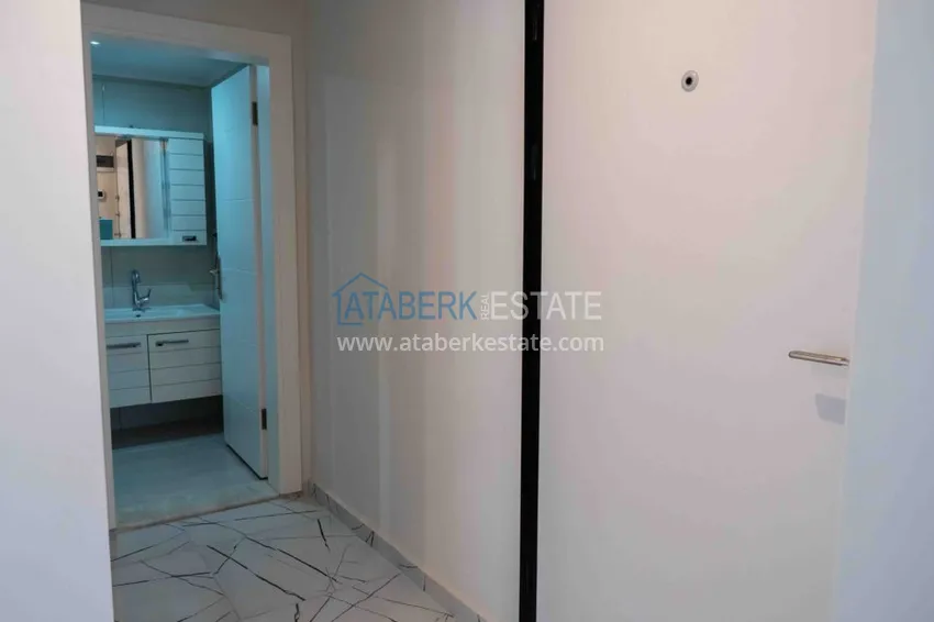 Purchase Rent in the best area of Alanya - two-bedroom apartment by the sea in the city center No. 18 3 