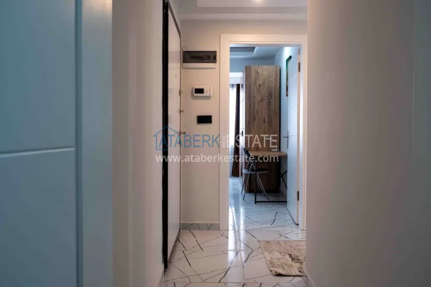 Purchase Rent in the best area of Alanya - two-bedroom apartment by the sea in the city center No. 18 7 