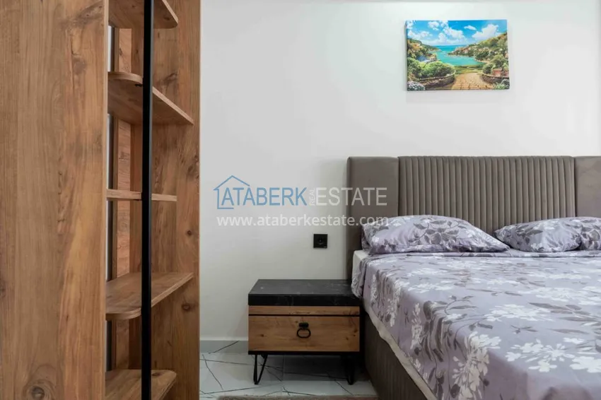 Purchase Rent in the best area of Alanya - two-bedroom apartment by the sea in the city center No. 18 10 