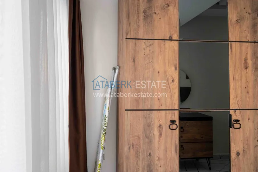 Purchase Rent in the best area of Alanya - two-bedroom apartment by the sea in the city center No. 18 16 