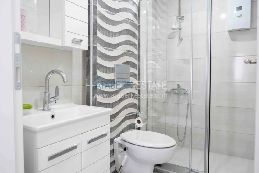 Purchase Rent in the best area of Alanya - two-bedroom apartment by the sea in the city center No. 18 21 