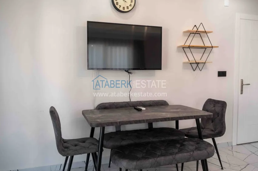 Purchase Rent in the best area of Alanya - two-bedroom apartment by the sea in the city center No. 18 27 