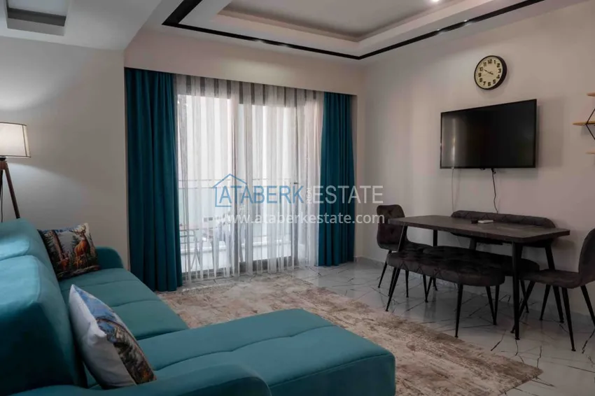 Purchase Rent in the best area of Alanya - two-bedroom apartment by the sea in the city center No. 18 29 