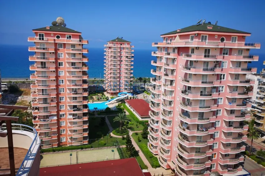 Apartment in Mahmutlar - 2 bedrooms, modern interior, large balconies, direct sea view 6 