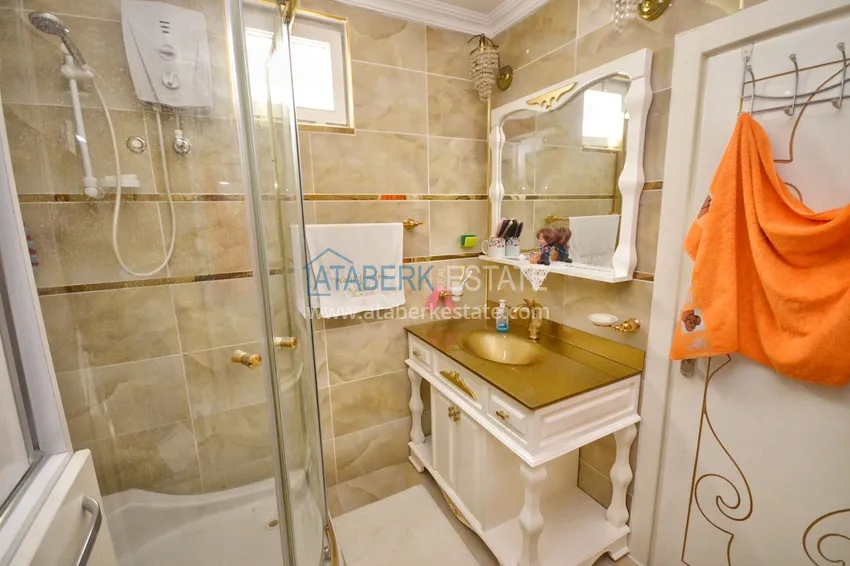 Purchase Three-room apartment in Mahmutlar with furniture on the 2nd coastline 17 