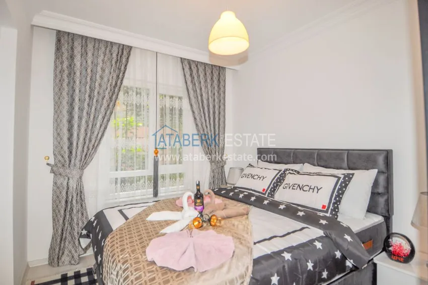Purchase  Three-room apartment in Mahmutlar from the owner 15 