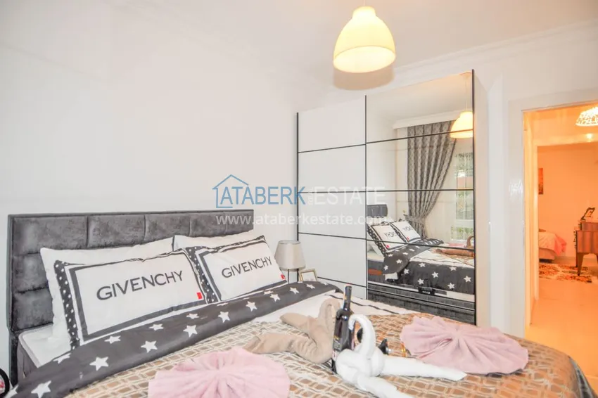 Purchase  Three-room apartment in Mahmutlar from the owner 17 