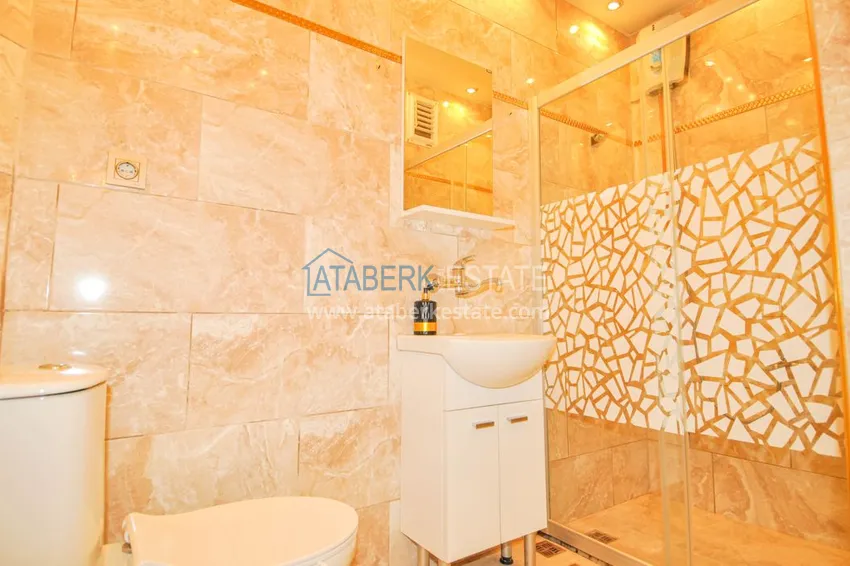 Purchase  Three-room apartment in Mahmutlar from the owner 19 