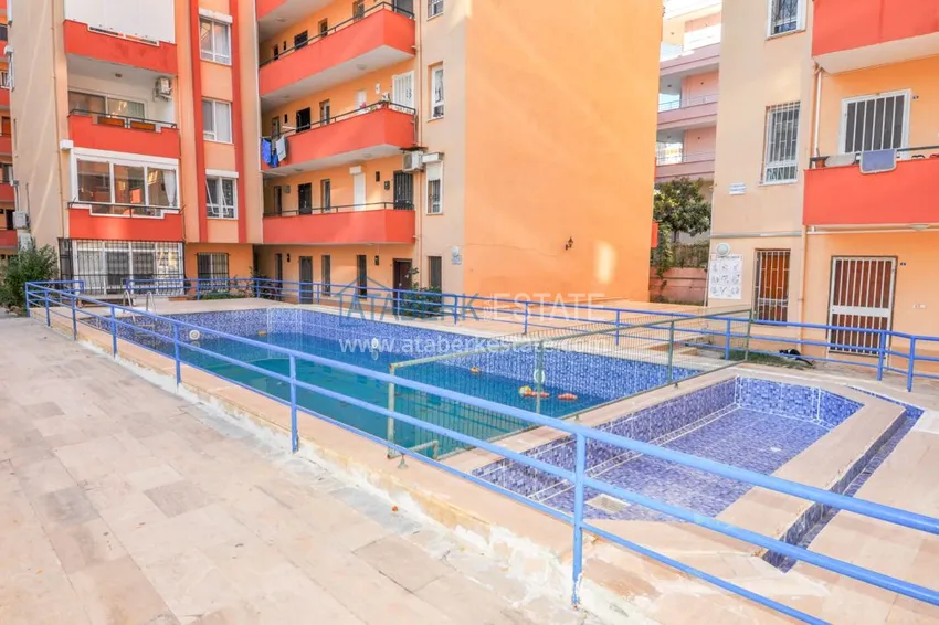 Three-room apartment in Mahmutlar from the owner 1 