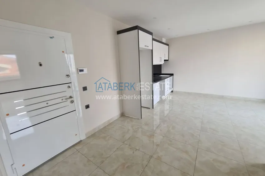Purchase  Three-room apartment in the center of Alanya with a fine finish 1 