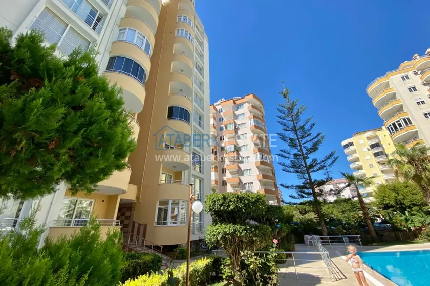 Three-room apartments in Mahmutlar in a well-maintained complex 2 