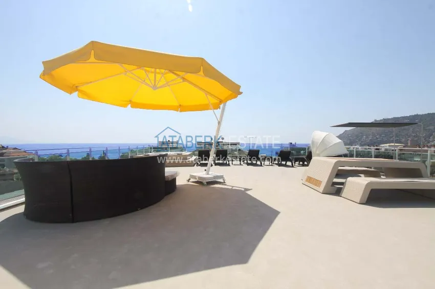 Apartment for rent in Alanya in the very center of the city, 70 meters from the sea 5
