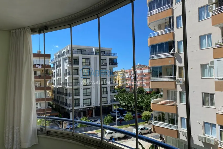 Purchase  Three-room apartments in Mahmutlar in a well-maintained complex 10 