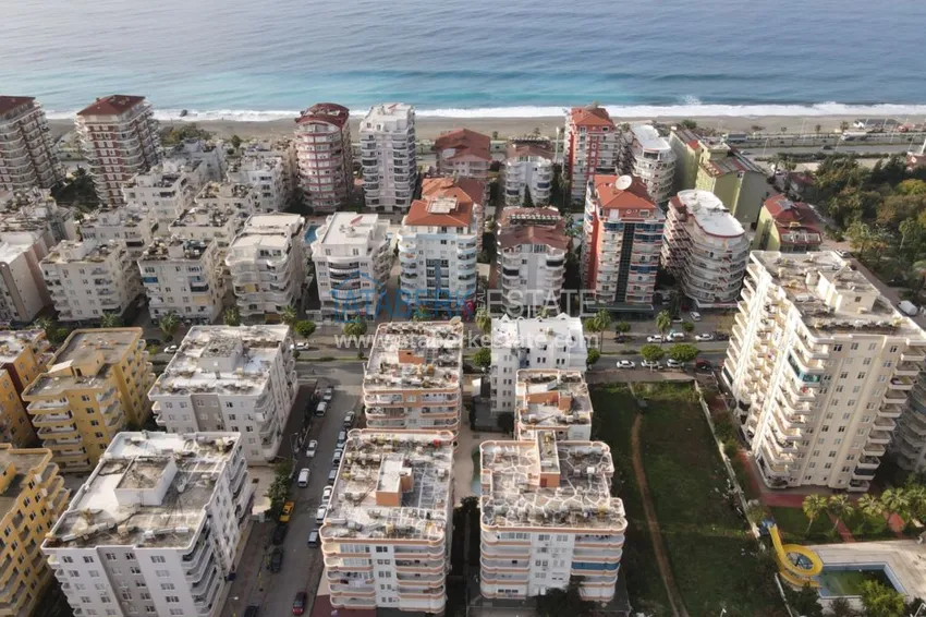 Apartment in Mahmutlar on the main street with furniture from the owner 9 