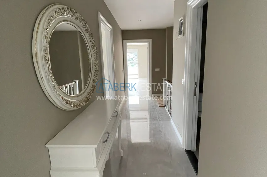 Purchase King size duplex penthouse in Kargicak with a fine finish 19 