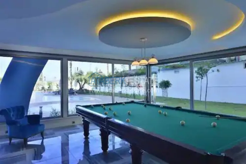 Apartment in Mahmutlar with furniture in a premium class complex on the first line 24 