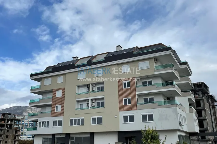 King size duplex penthouse in Kargicak with a fine finish 1 