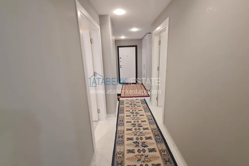 Purchase  Three-room apartment in the center of Alanya with a separate kitchen 1 