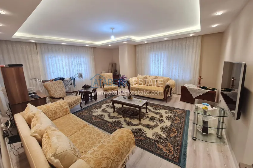 Purchase  Three-room apartment in the center of Alanya with a separate kitchen 4 