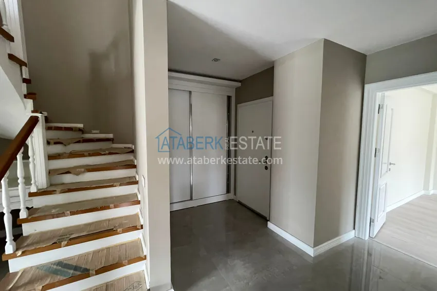 Purchase King size duplex penthouse in Kargicak with a fine finish 3 