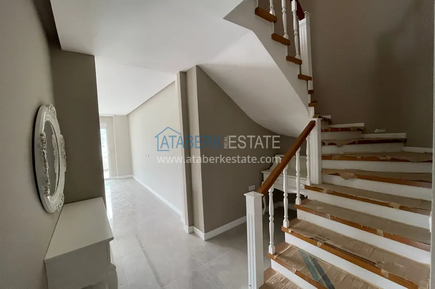 Purchase King size duplex penthouse in Kargicak with a fine finish 5 