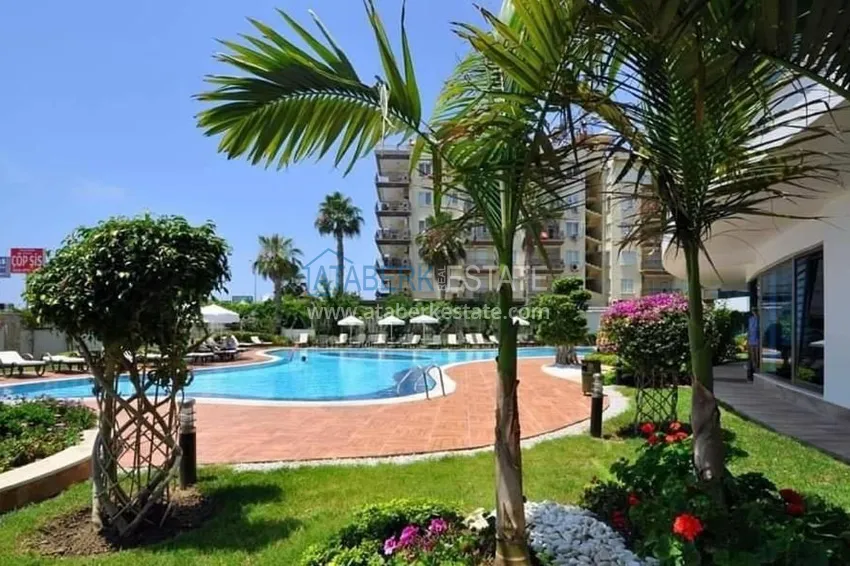 Apartment in Mahmutlar with furniture in a premium class complex on the first line 10 