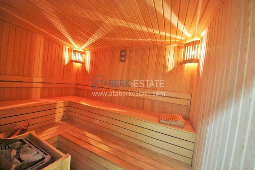 Furnished two-room apartment in Mahmutlar in a comfortable complex 10 