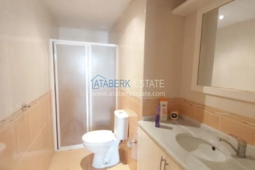 Purchase Apartment in Mahmutlar with mountain views in a well-maintained complex 11 