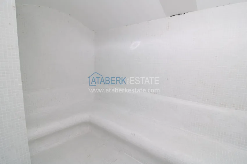 Apartment in Mahmutlar with furniture, glazed balcony and very spacious terrace 15 