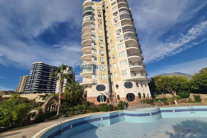 Apartment in Mahmutlar with furniture and mountain views in a residential complex 1 